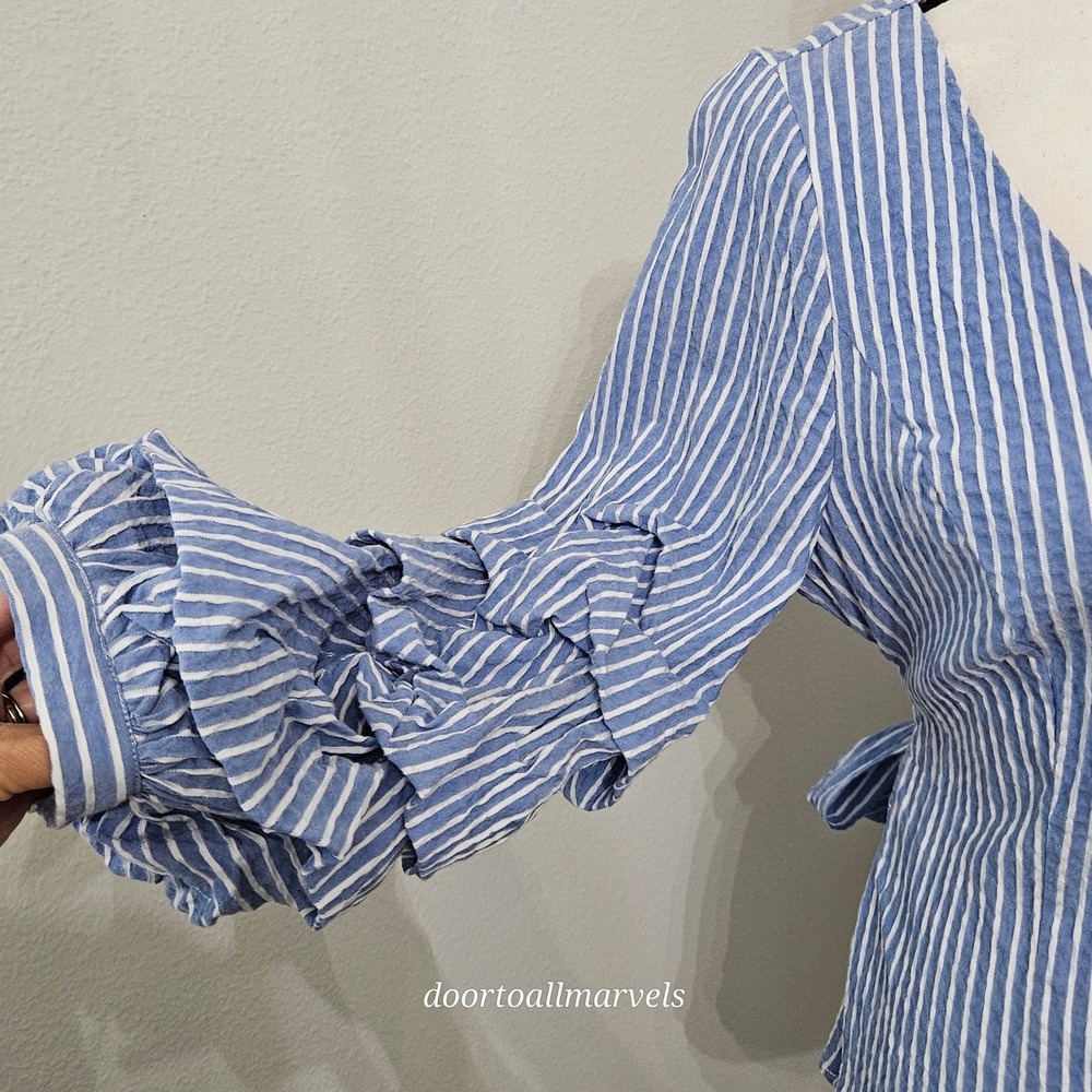 WHBM Seersucker Blouse Statement Ruffle Sleeve Smocked Waist Coastal sz 12 NWT - Picture 9 of 16